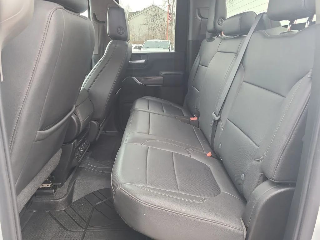 Used 2022 White Chevrolet LTZ image 40