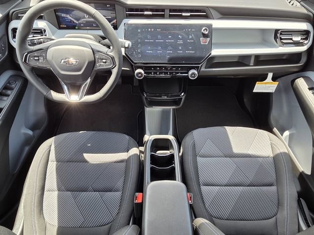 New 2027 Summit White Chevrolet LT image 9