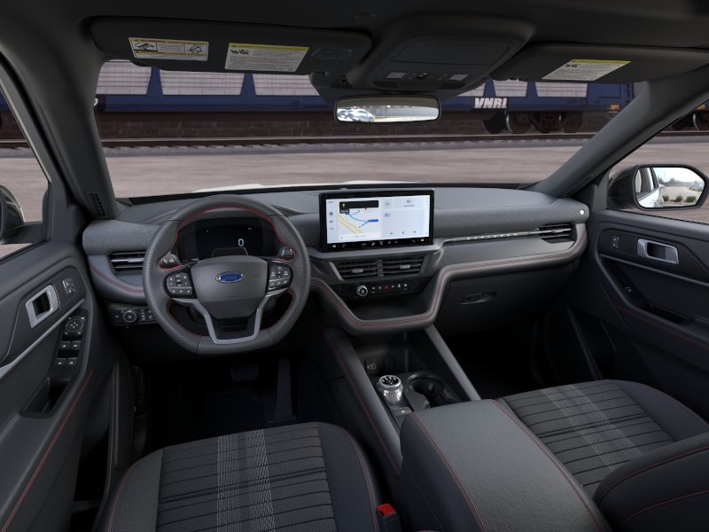 New 2026 Star White Metallic Tri-Coat Ford ST-Line image 9