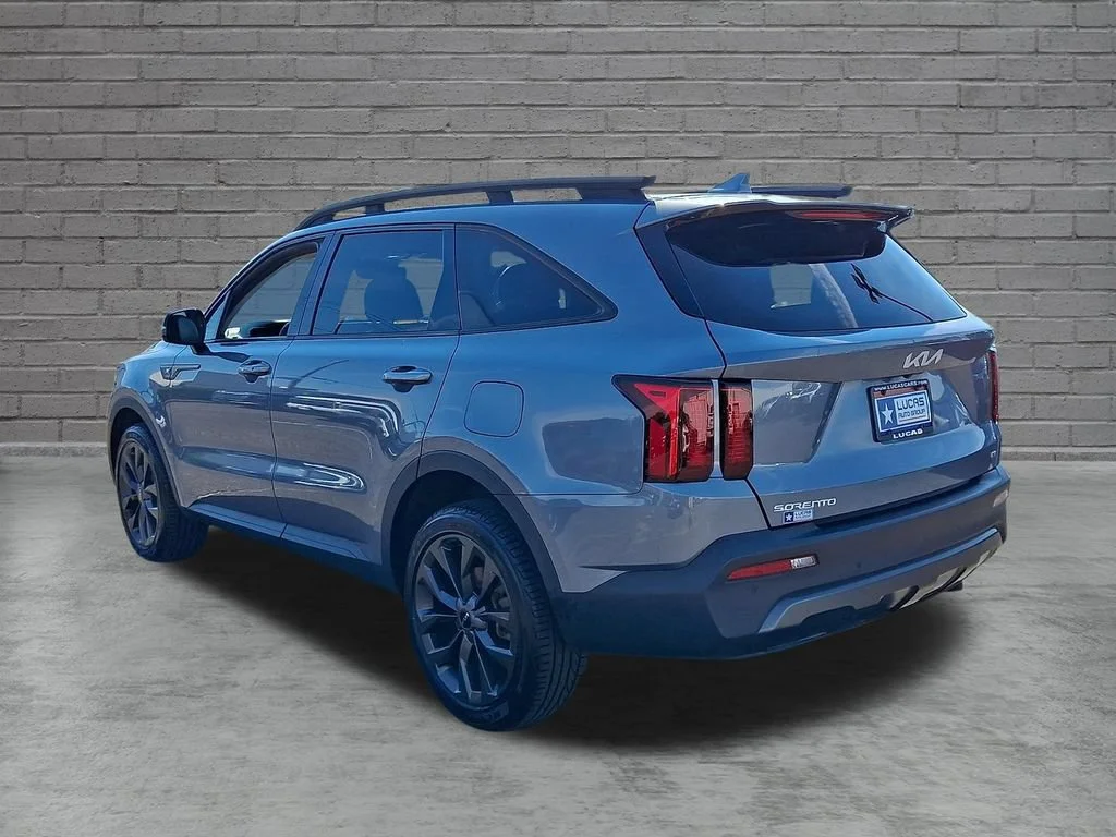 Used 2023 Silver Kia X-Line EX image 8