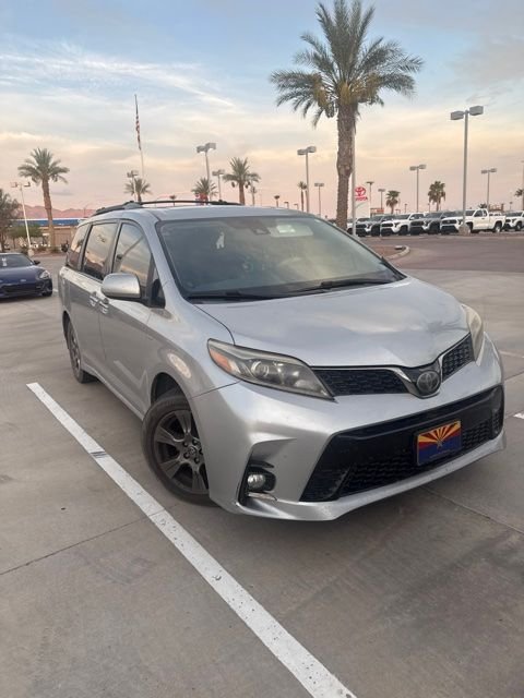 Used 2019 Silver Toyota SE image 1