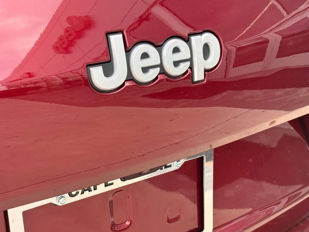 New 2026 Velvet Red Pearl-Coat Exterior Paint Jeep Limited image 32