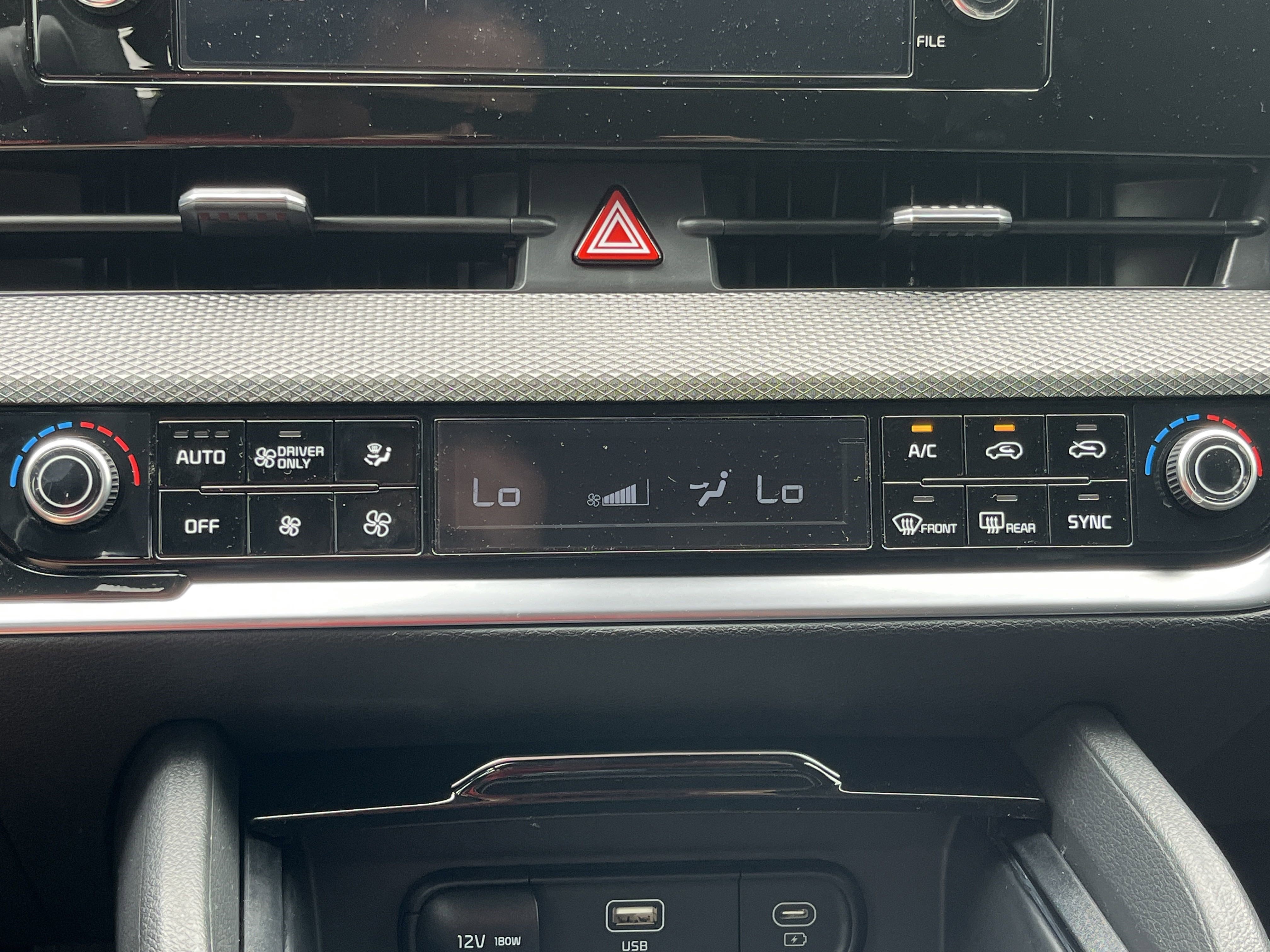 2025 Kia Sportage LX Hybrid - Photo 7