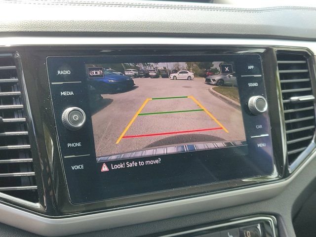 2022 Volkswagen Atlas SE w/Tech - Photo 28