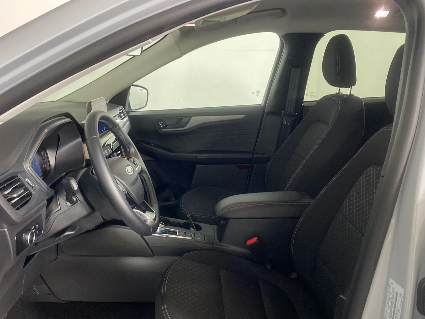 Used 2025 Space Silver Ford Active image 16