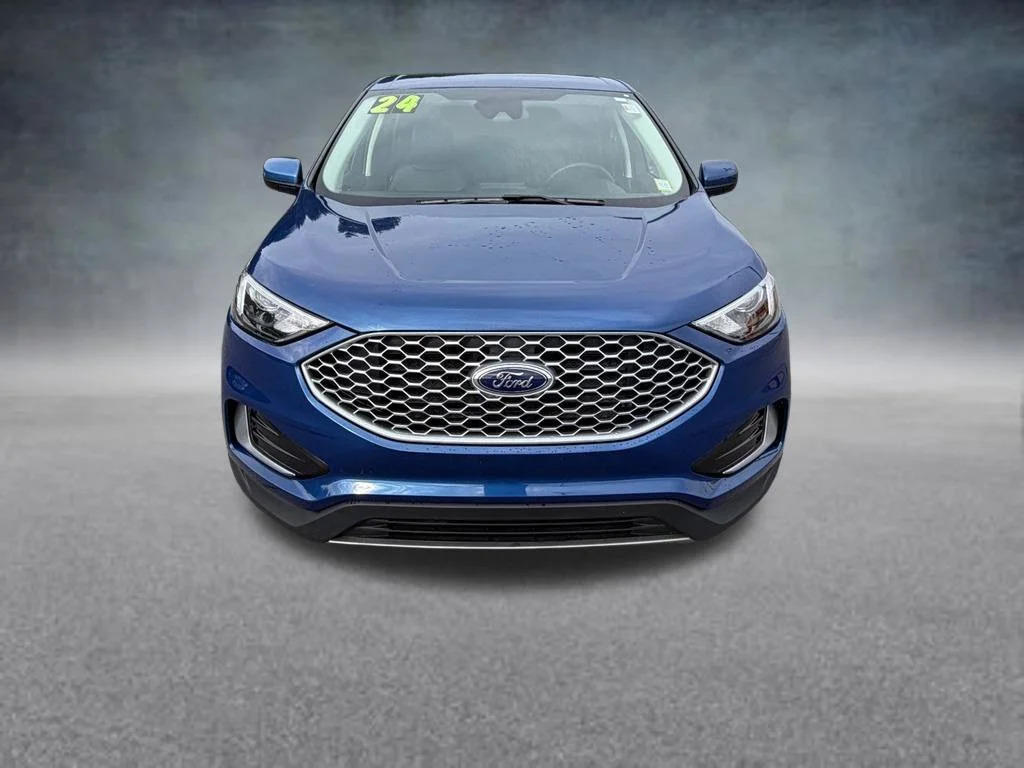 Used 2024 Blue Ford SEL image 58
