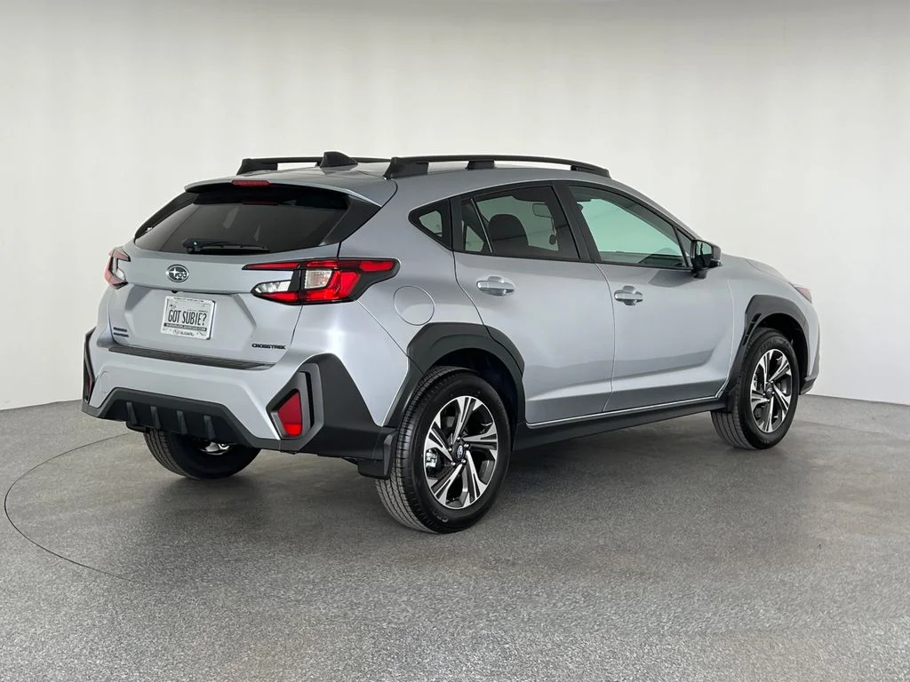 New 2026 ICE SILVER METALLIC Subaru Premium image 4