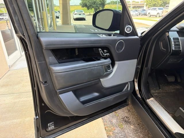 Used 2020 Black Land Rover HSE image 7