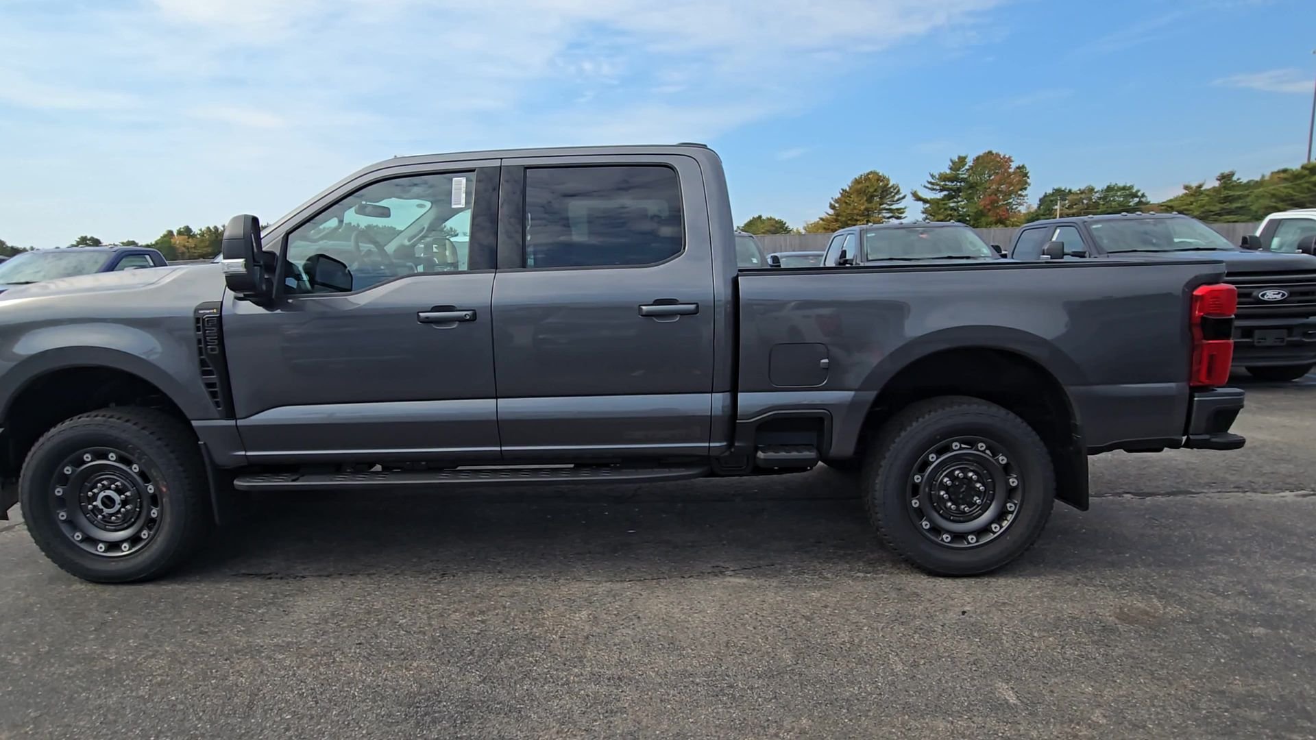 New 2027 Carbonized Gray Metallic Ford F-250® XLT image 17