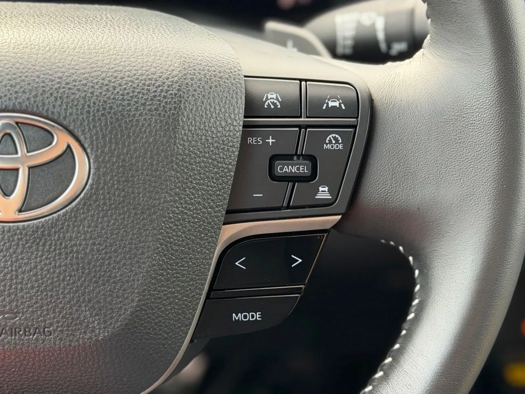 Used 2026  Toyota SE image 13