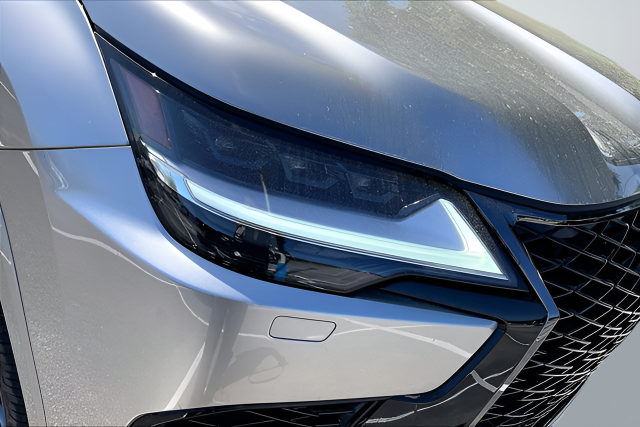 Used 2023 Silver Lexus 600 F SPORT image 33