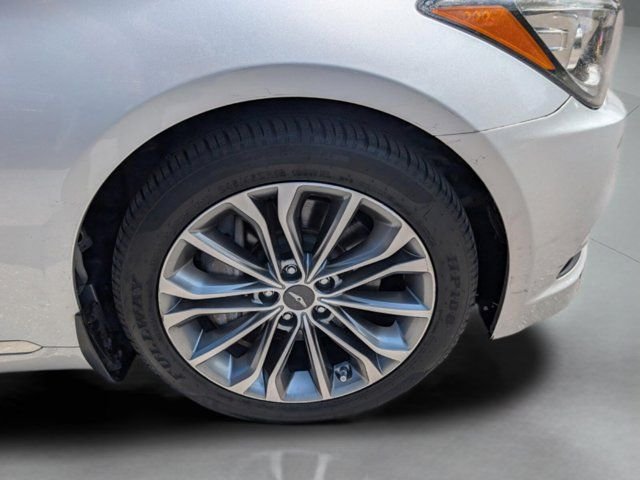 Used 2017 Silver Genesis 3.8 image 42