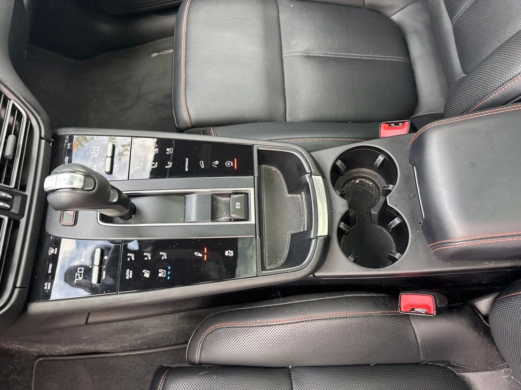 Used 2024  Porsche T image 18