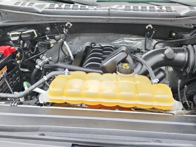 Used 2017 Gray Ford XL image 18