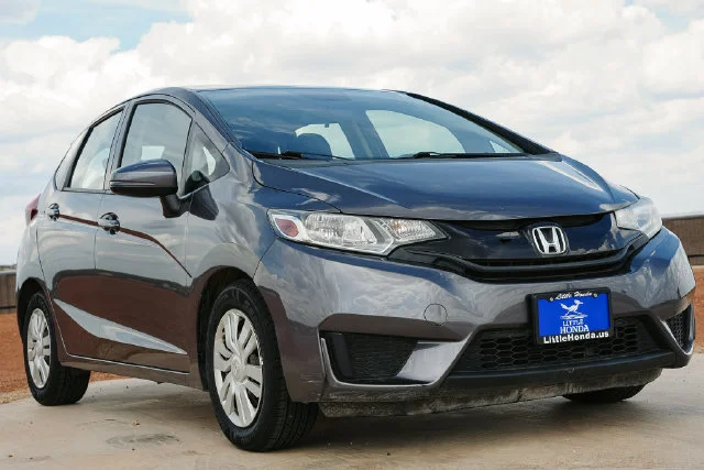 Used 2015 Honda Fit LX with VIN 3HGGK5H53FM744334 for sale in San Angelo, TX