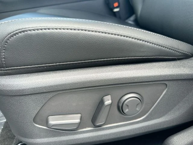 New 2026 Wolf Gray Kia EX image 16