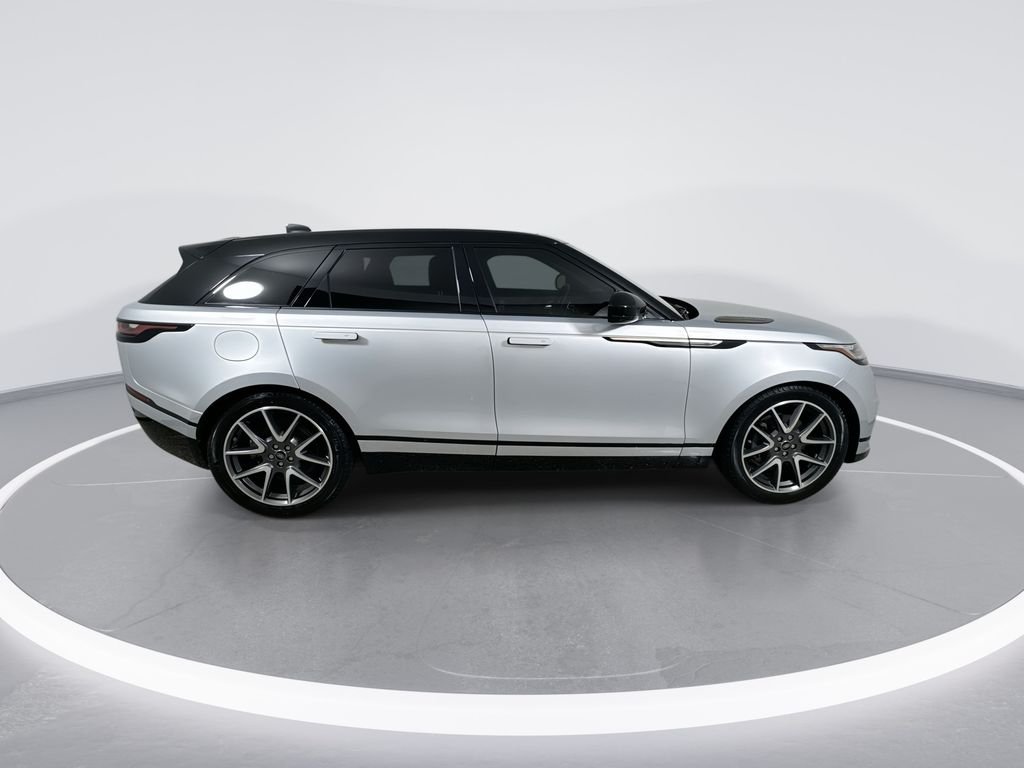 Certified Used 2022 Silver Land Rover P250 R-Dynamic S image 9