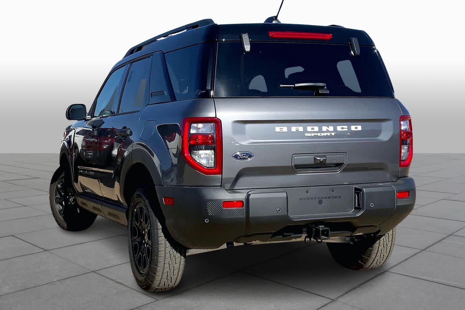 New 2025 Carbonized Gray Metallic Ford Badlands image 12