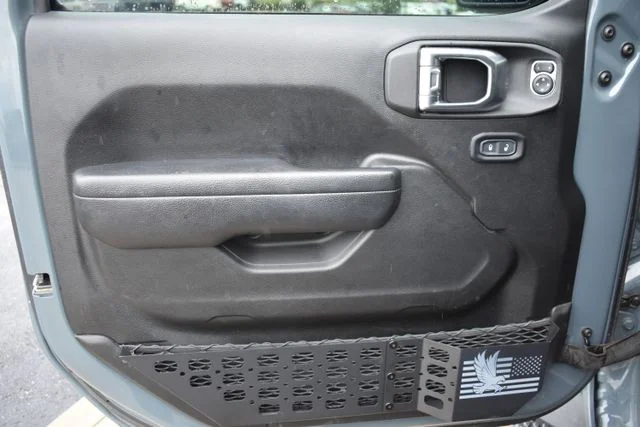Used 2024 Gray Jeep Rubicon image 10
