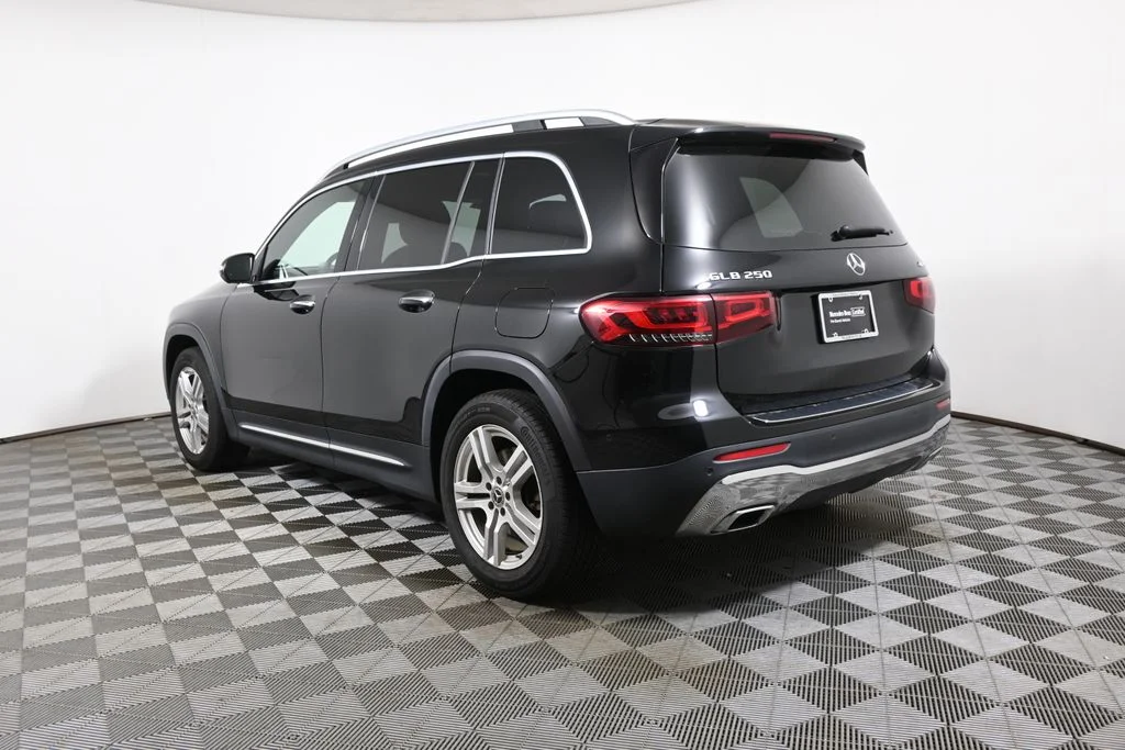 Certified Used 2023 Black Mercedes-Benz GLB 250 image 5