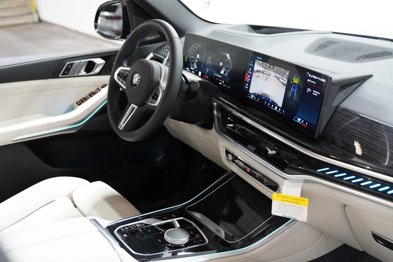 2026 BMW X5 M60i - Photo 11