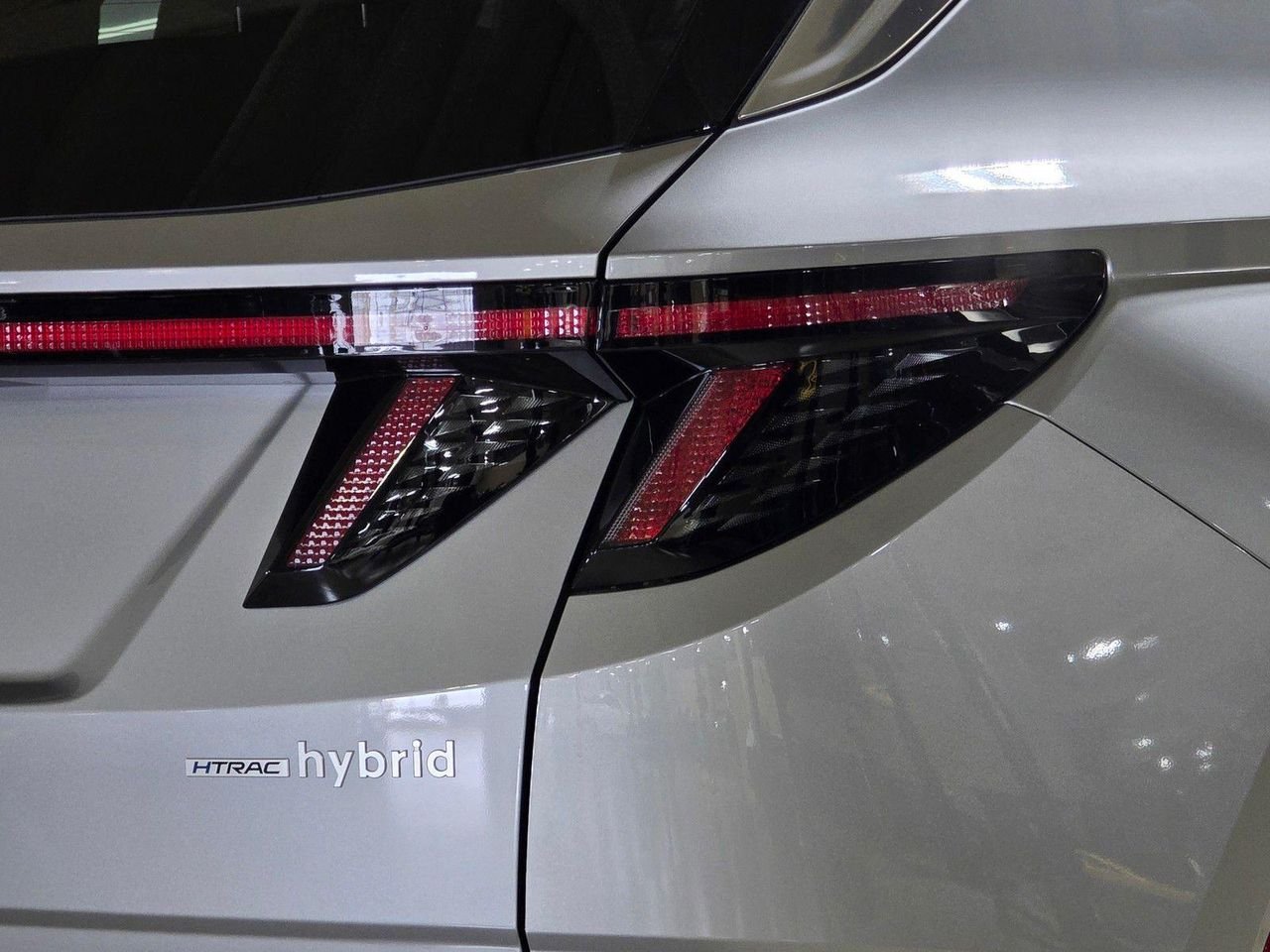 New 2026 Shimmering Silver Hyundai Limited image 12
