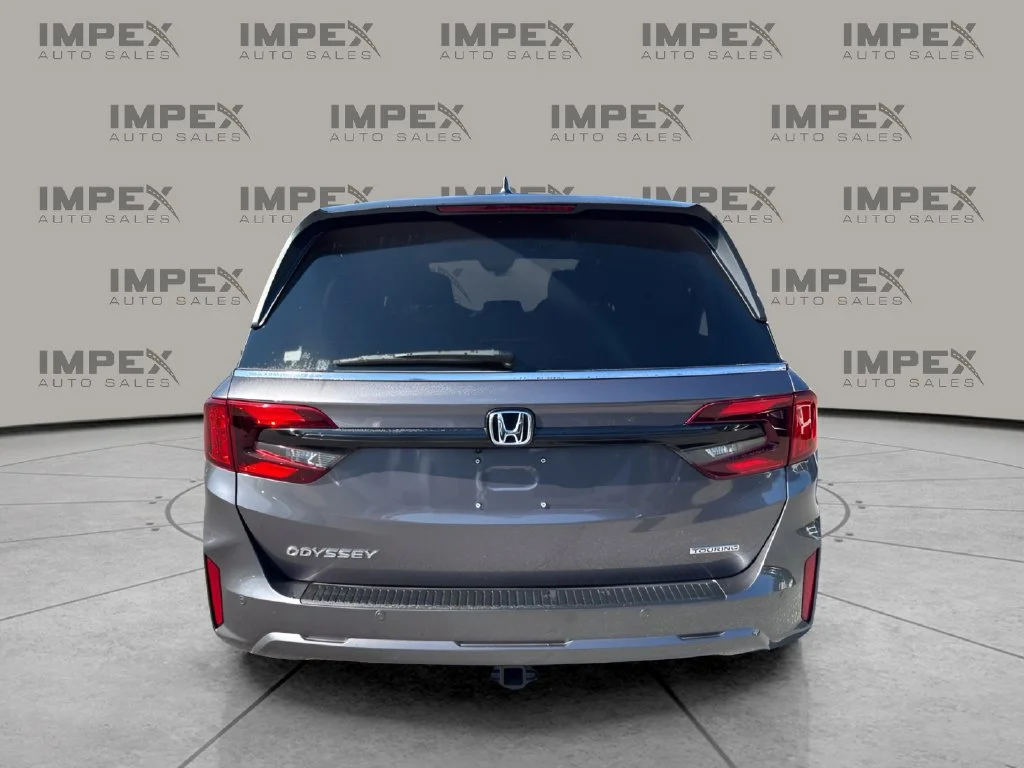 Used 2026  Honda Touring image 4