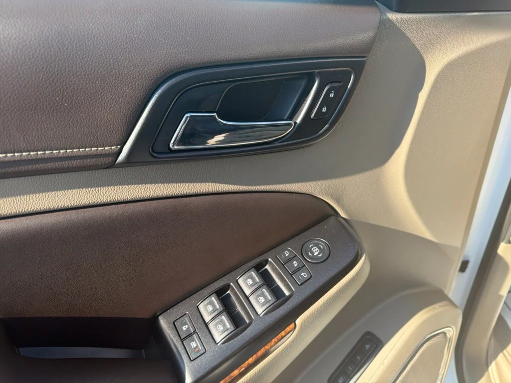 Used 2016 SUMMIT WHITE Chevrolet LTZ image 21