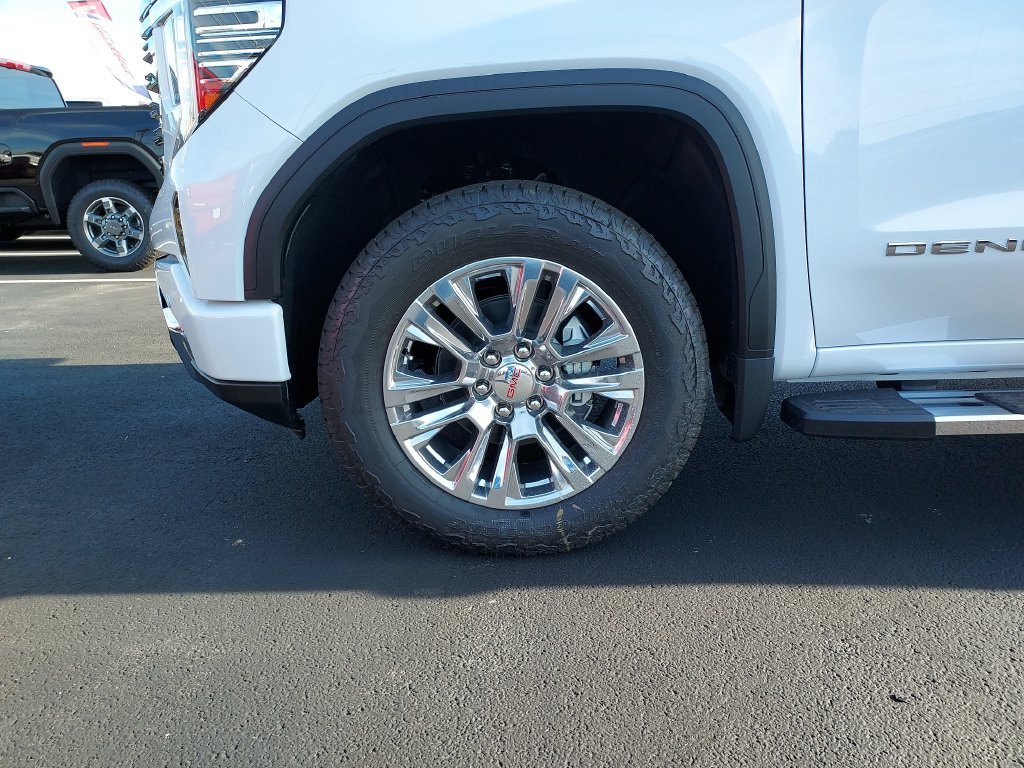 New 2026 Glacier White Tricoat GMC Denali image 10
