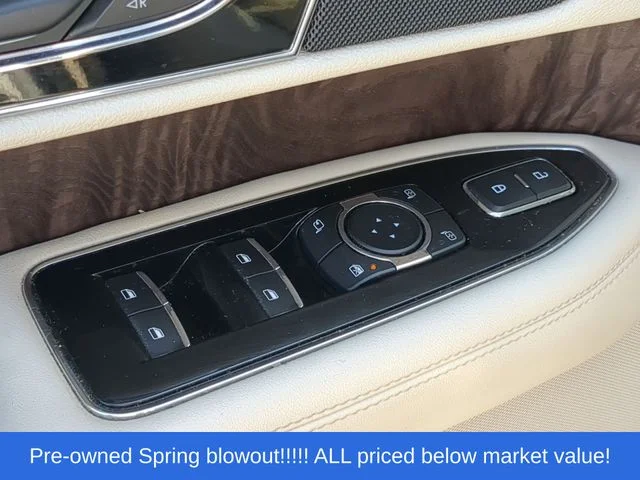 Used 2020 White Lincoln Reserve image 22