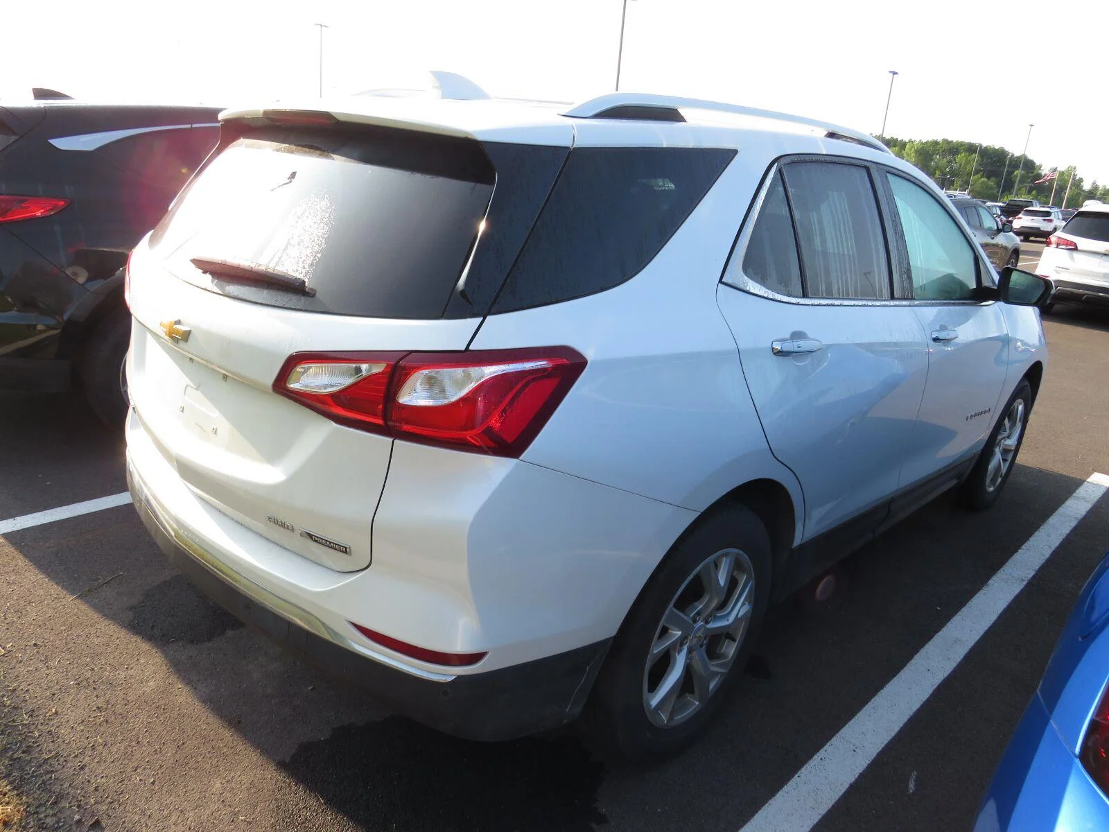 Used 2018 IRIDESCENT PEARL TRICOAT Chevrolet Premier image 12