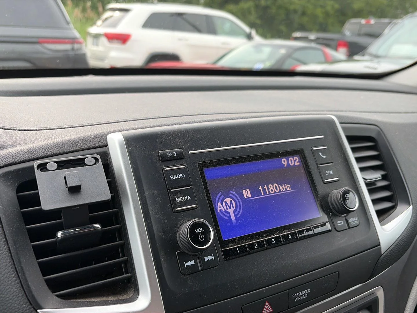 Used 2019 Lunar Silver Metallic Honda RTL image 10