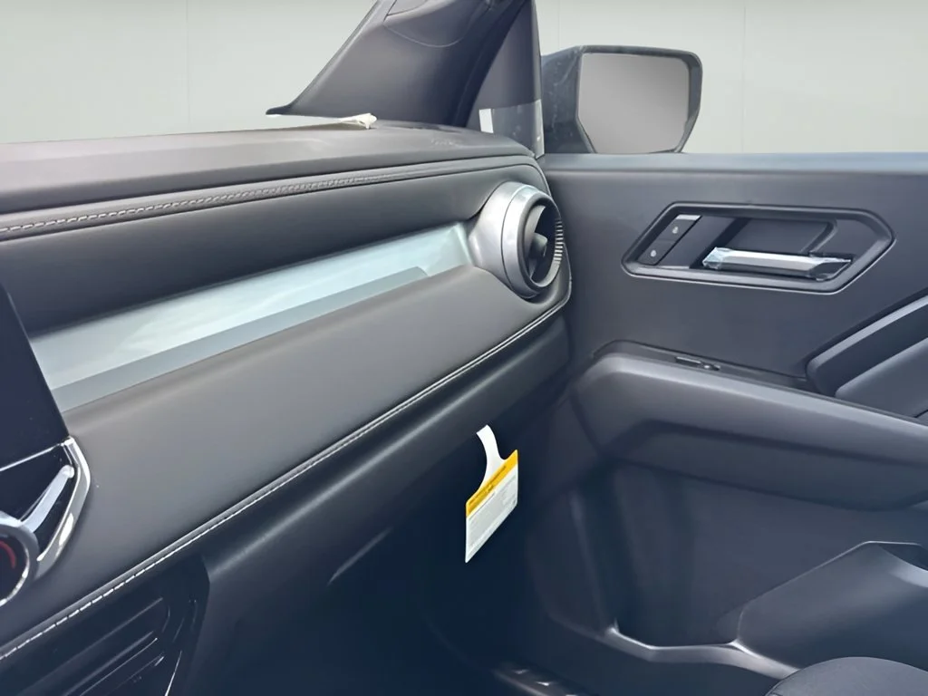 New 2026 Sterling Gray Metallic Chevrolet LT image 27