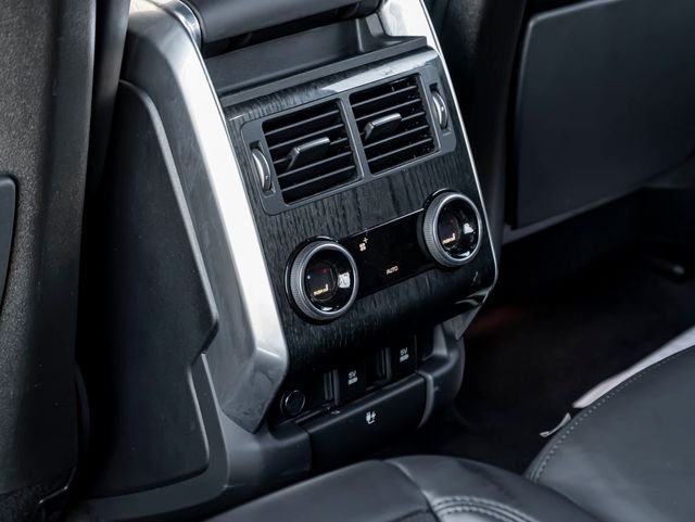 Used 2019 Fuji White Land Rover HSE image 32