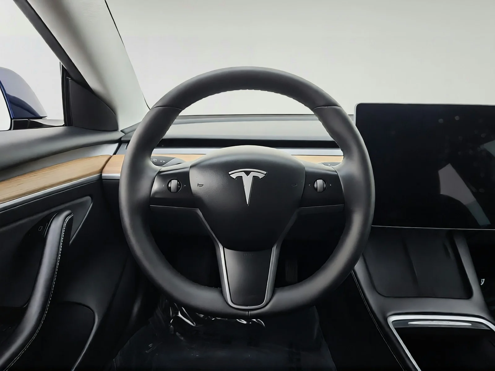 Used 2023 Deep Blue Metallic Tesla SEDAN image 21