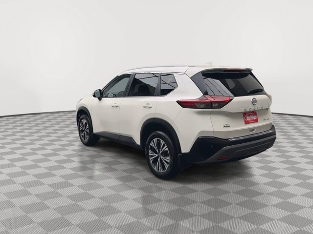Used 2023 Pearl White Tricoat Nissan SV image 36