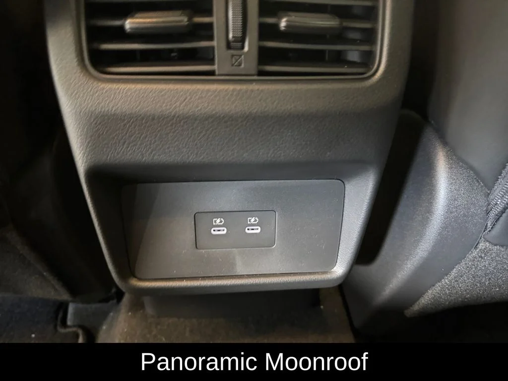 Used 2025 White Nissan SV image 19