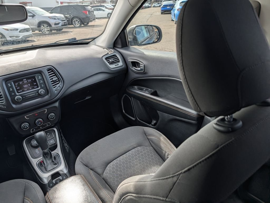 Used 2018 Black Jeep Sport image 11