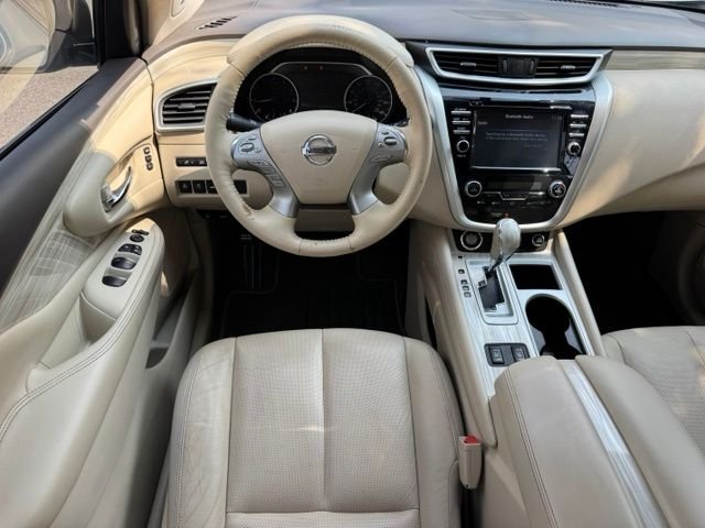 Used 2018 White Nissan SL image 16