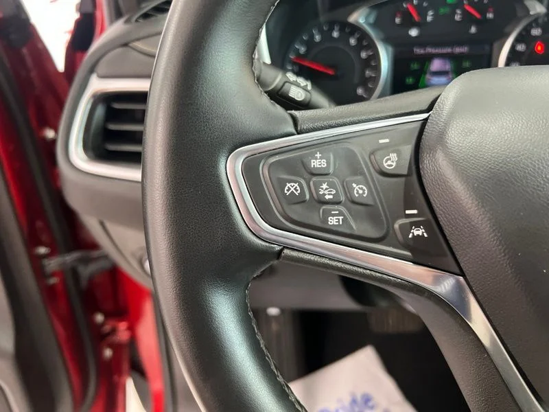 Used 2024 Red Chevrolet Premier image 22