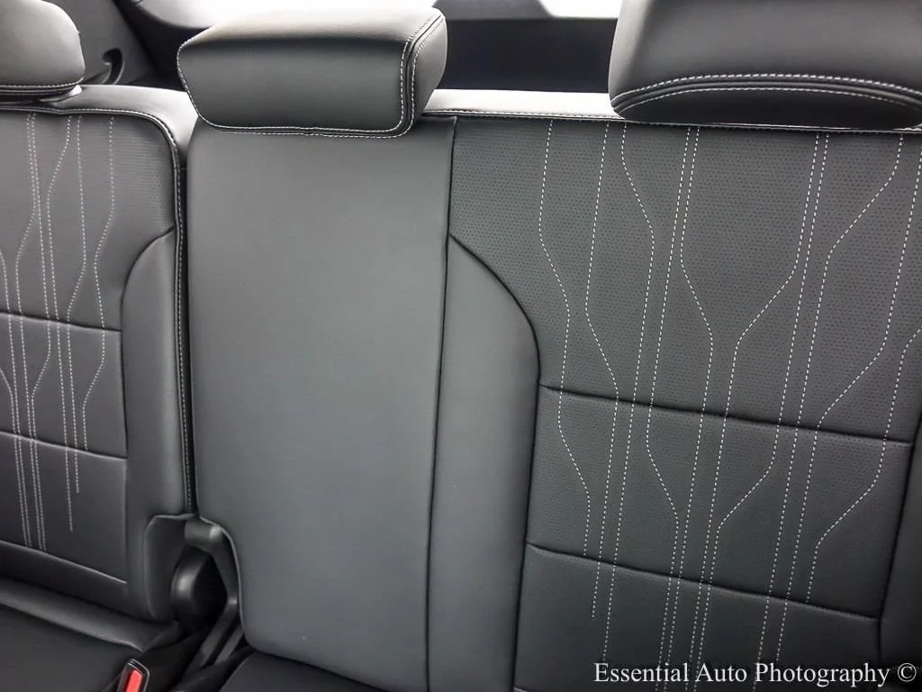 2026 Buick Enclave Avenir - Photo 17