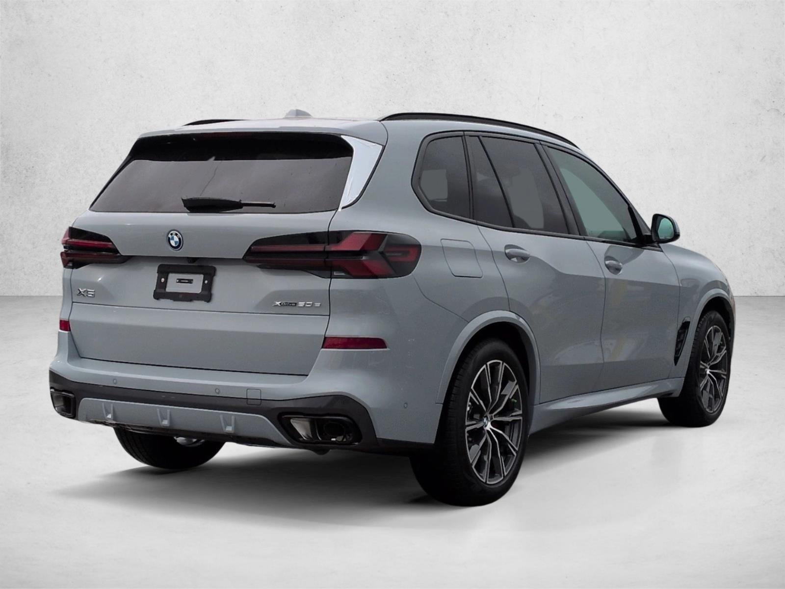 Used 2026 Brooklyn Grey Metallic BMW xDrive50e image 2