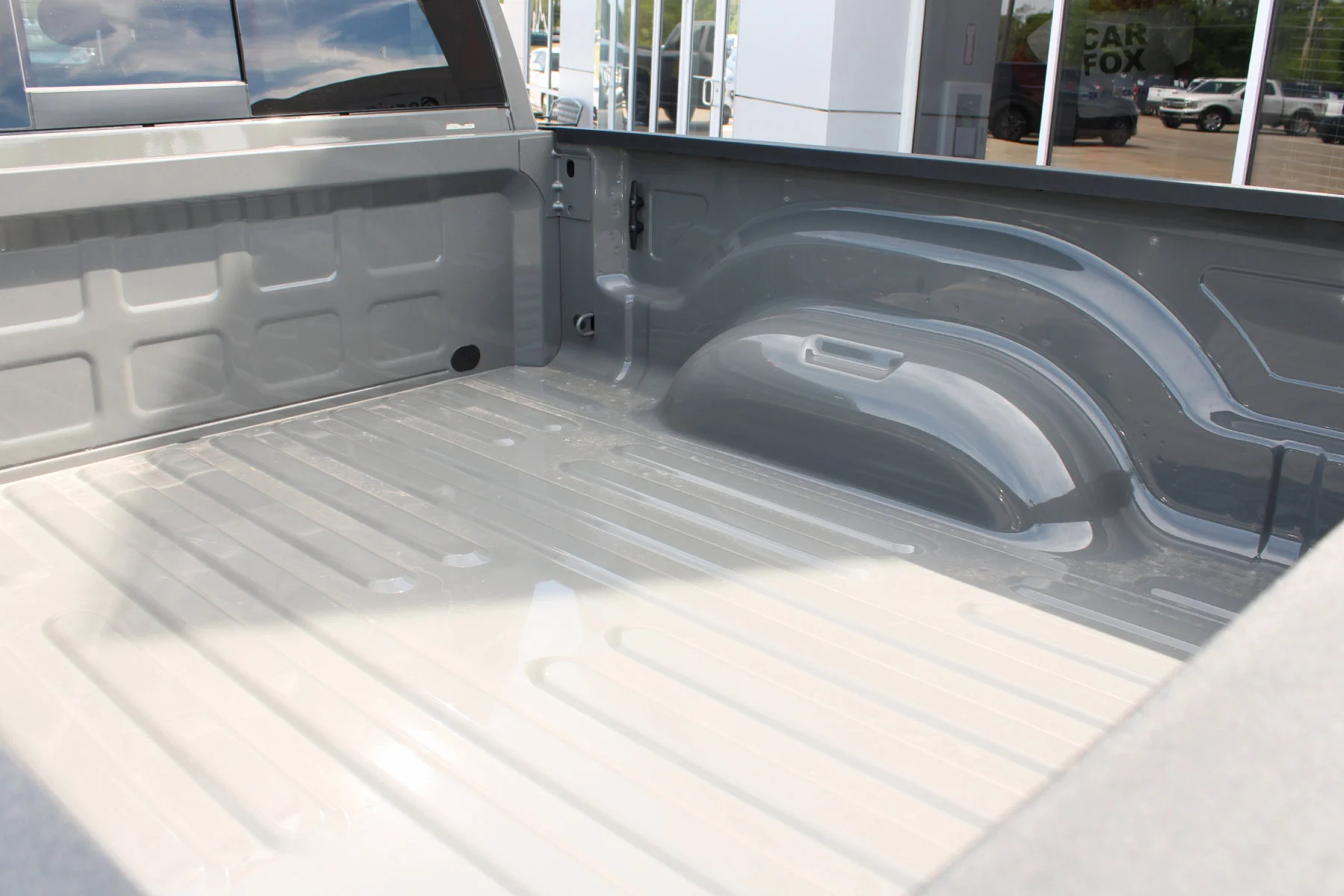 New 2026 Ceramic Gray Clear-Coat Exterior Paint RAM Black Express Crew Cab 4x4 image 18