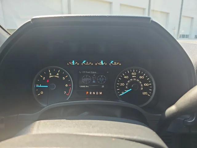 Used 2018 Gray Ford XLT image 19
