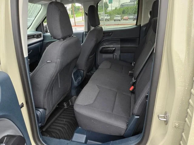 Used 2025 Beige Ford XL image 12