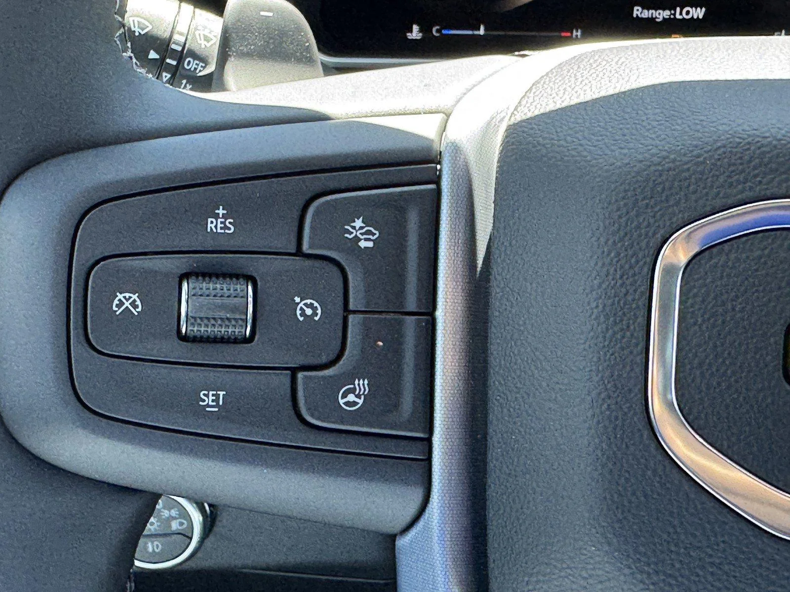 New 2026 Onyx Black GMC SLT image 20