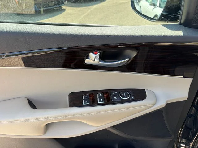 Used 2019 Black Kia LX image 20