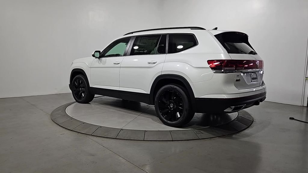 New 2026 White/off-white Volkswagen SE w/Technology image 3