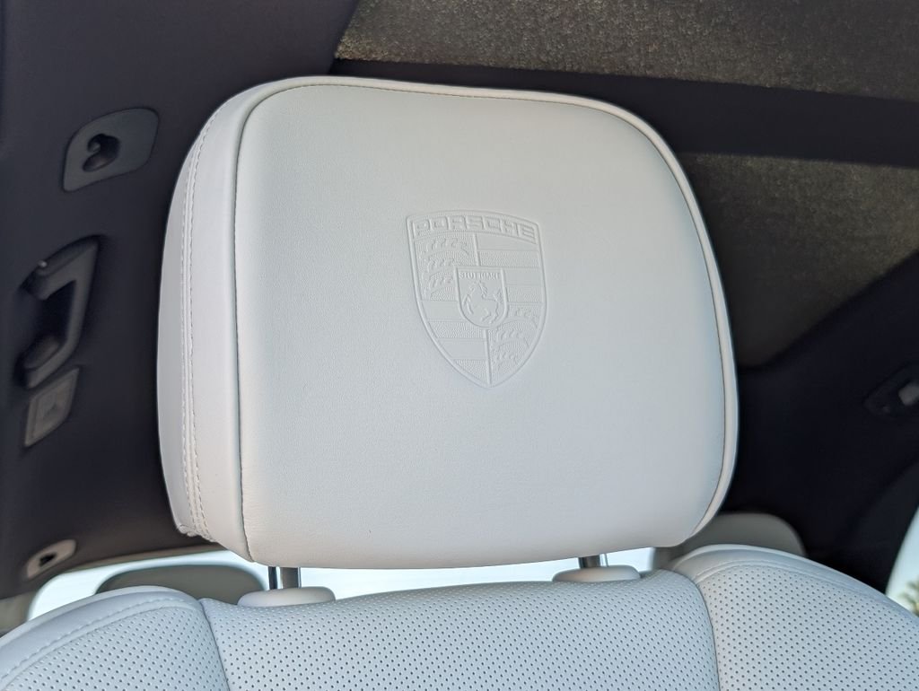 2026 Porsche Macan S - Photo 18