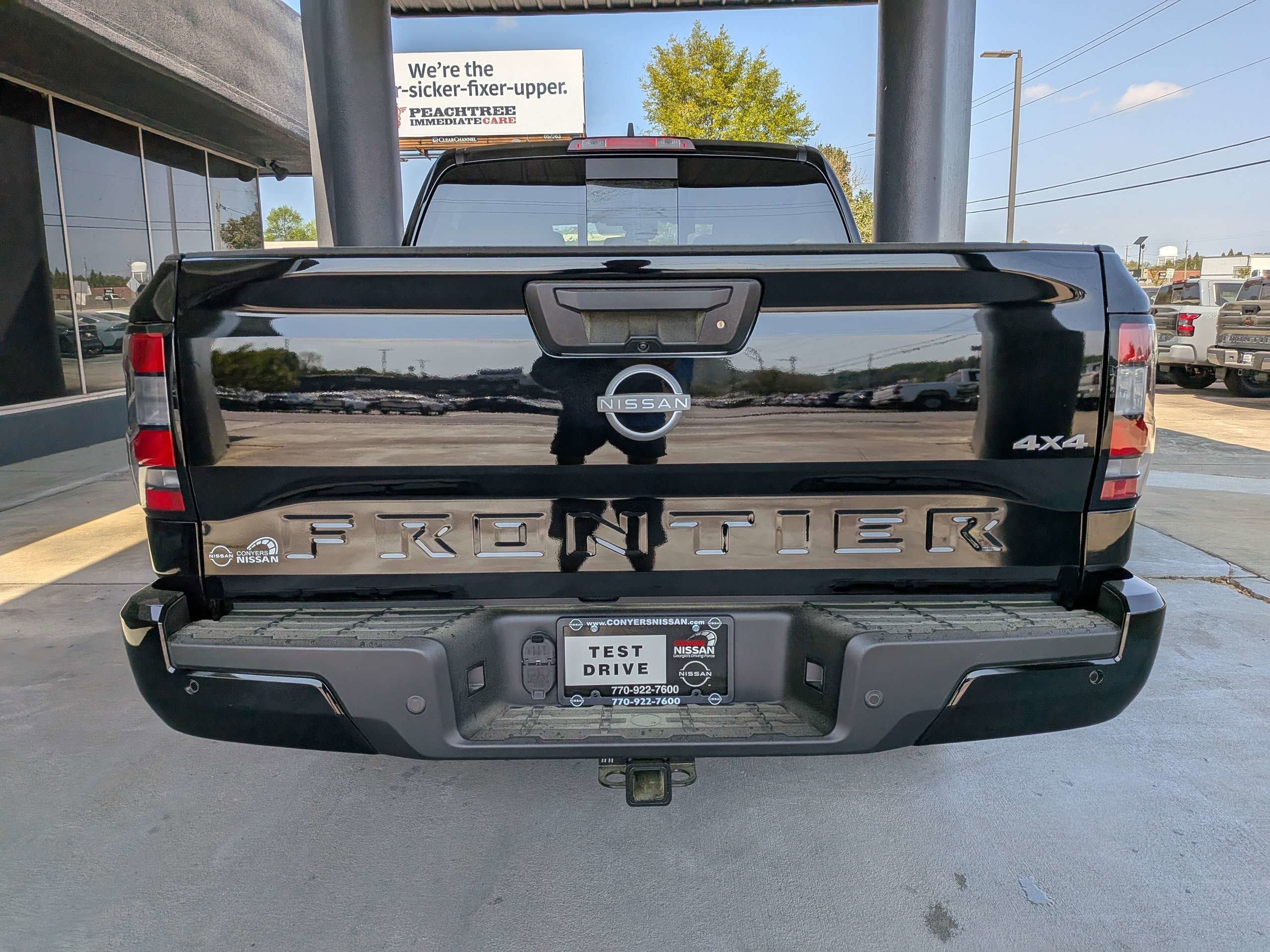 New 2026 Super Black Nissan Crew Cab SV image 4